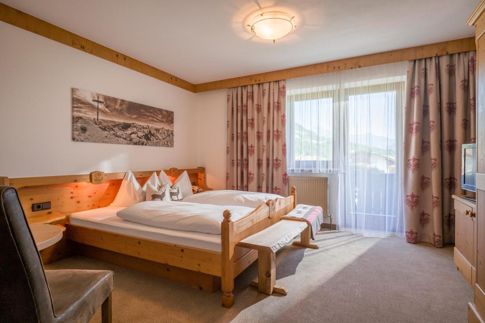 Hotel Landhaus Zillertal Fuegen Luaran gambar
