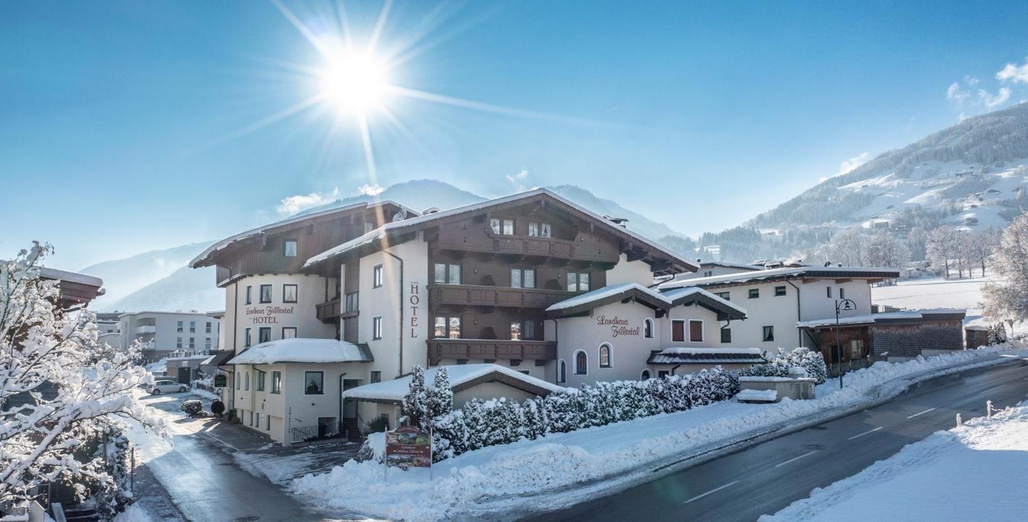 Hotel Landhaus Zillertal Fuegen Luaran gambar